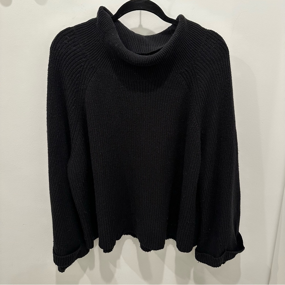 Leith Black Turtleneck/Mock Neck Sweater with Bell Sleeves